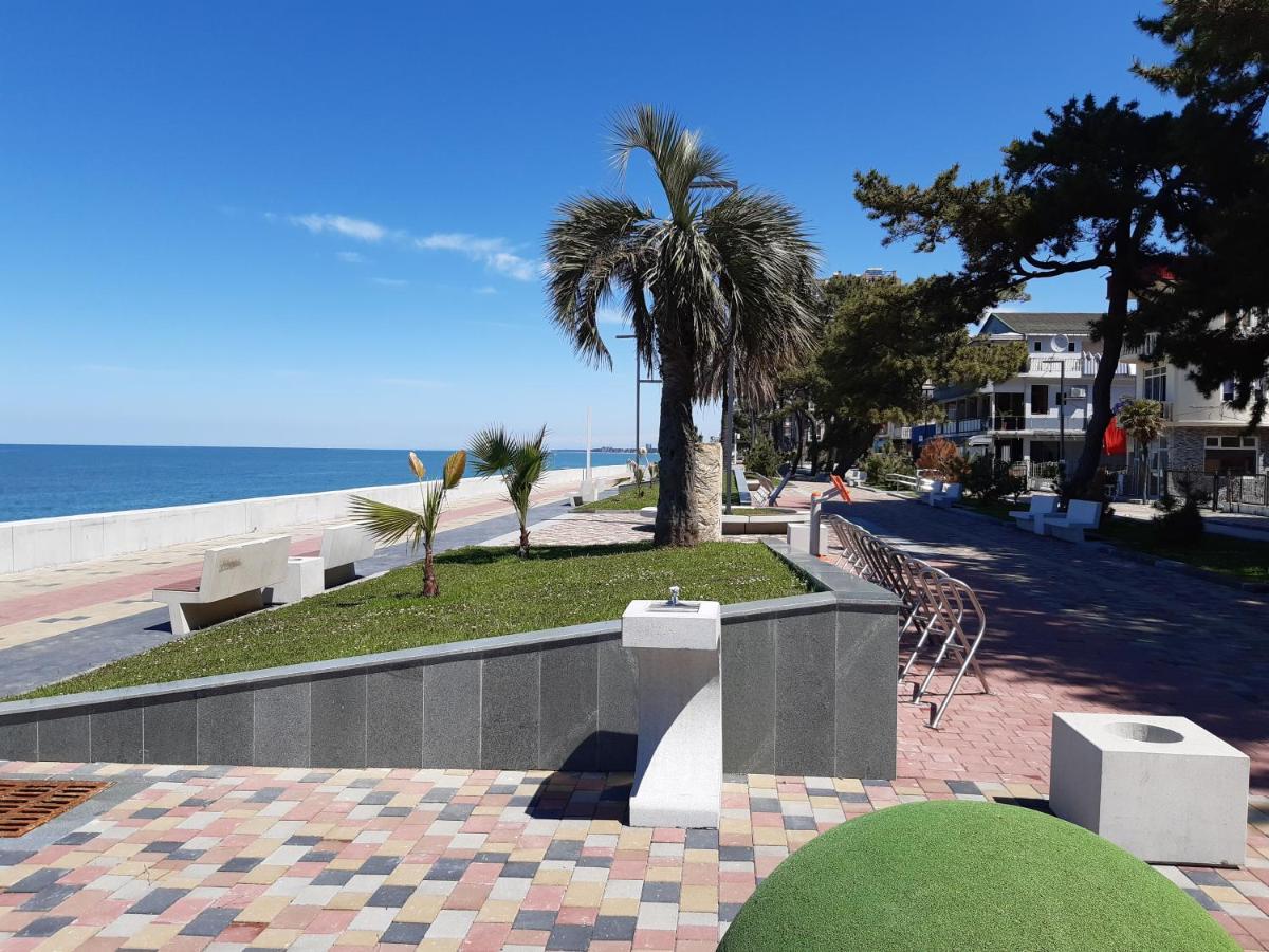 Apartment Mandarin Kobuleti Ngoại thất bức ảnh